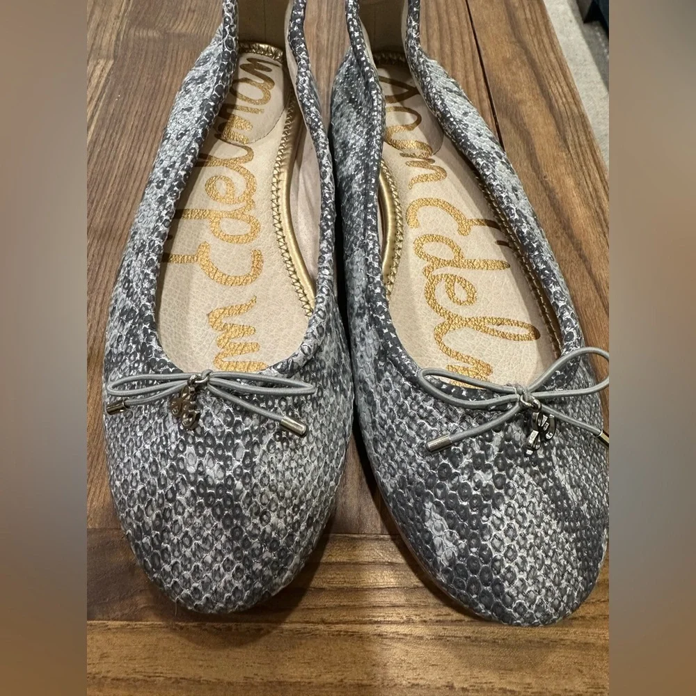 Sam Edelman Felicia Snake Print Grey Leather Bow Ballet Flats size 8 - Picture 1 of 2